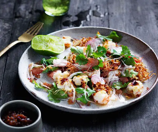 Prawn & pomelo salad