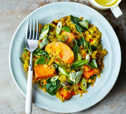 Spinach, sweet potato & lentil dhal