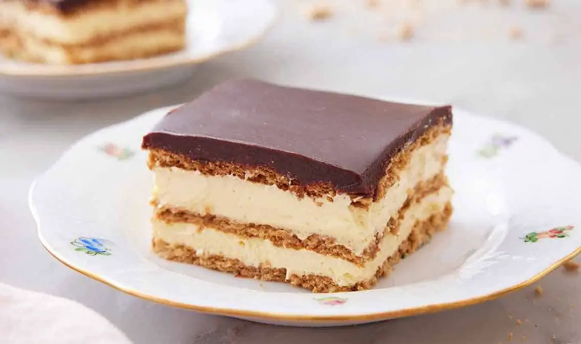 Chocolate Eclair Cake