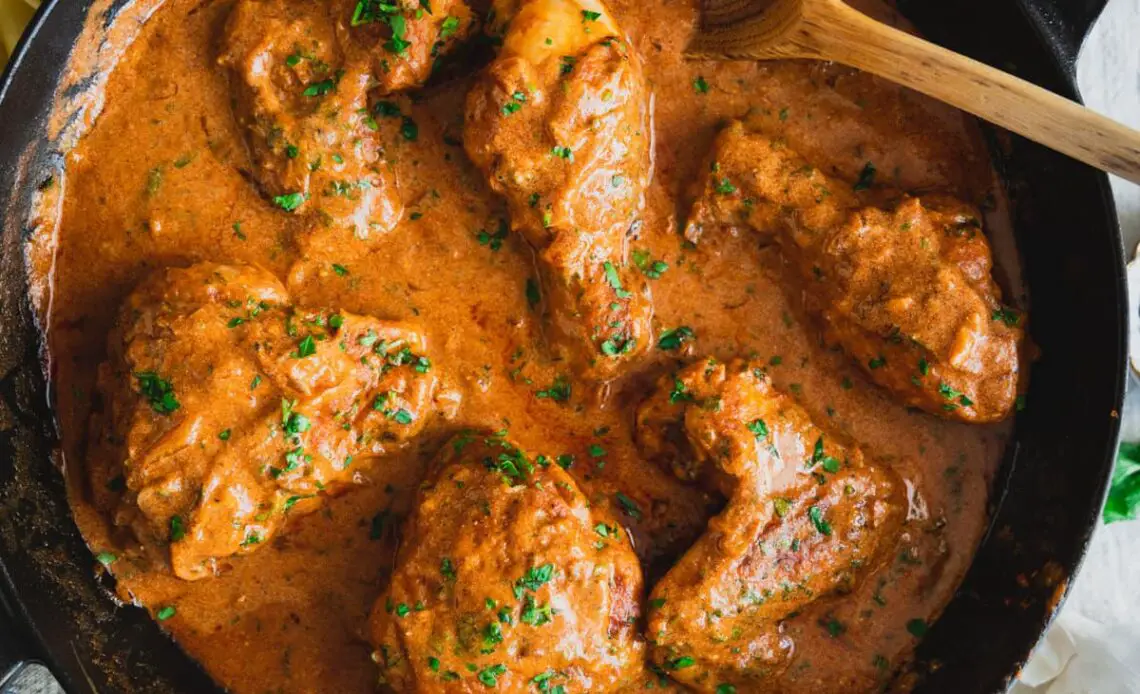 Hungarian Chicken Paprikash: A Delicious Taste of Tradition