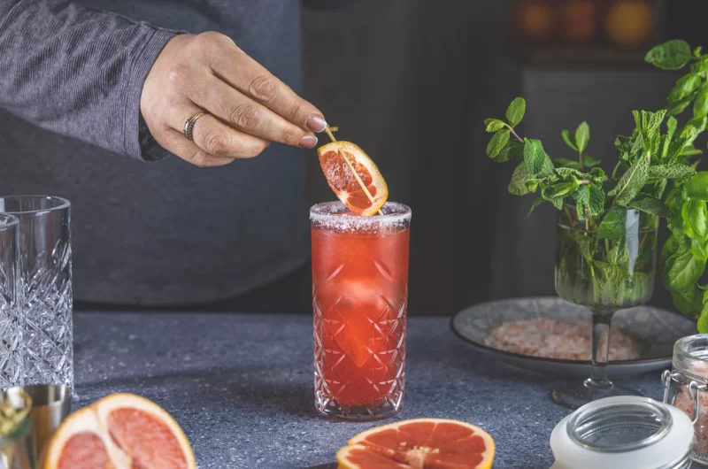 Salted Grapefruit Fizz