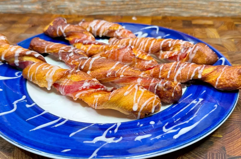 Cinnamon Roll Bacon Twists
