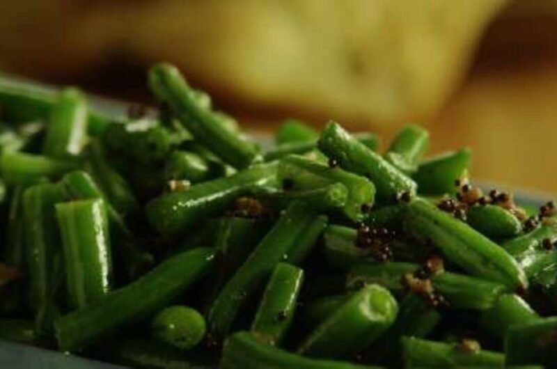 Spicy Indian Green Beans, Gujarati Style